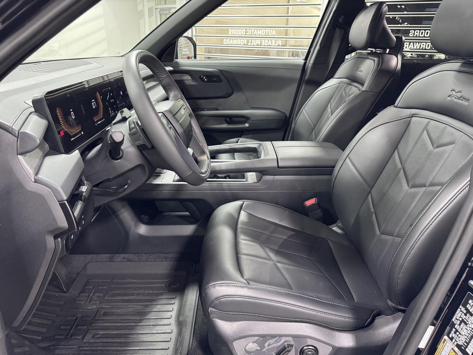 Used 2027 Ebony Black Kia X-Line EX image 27