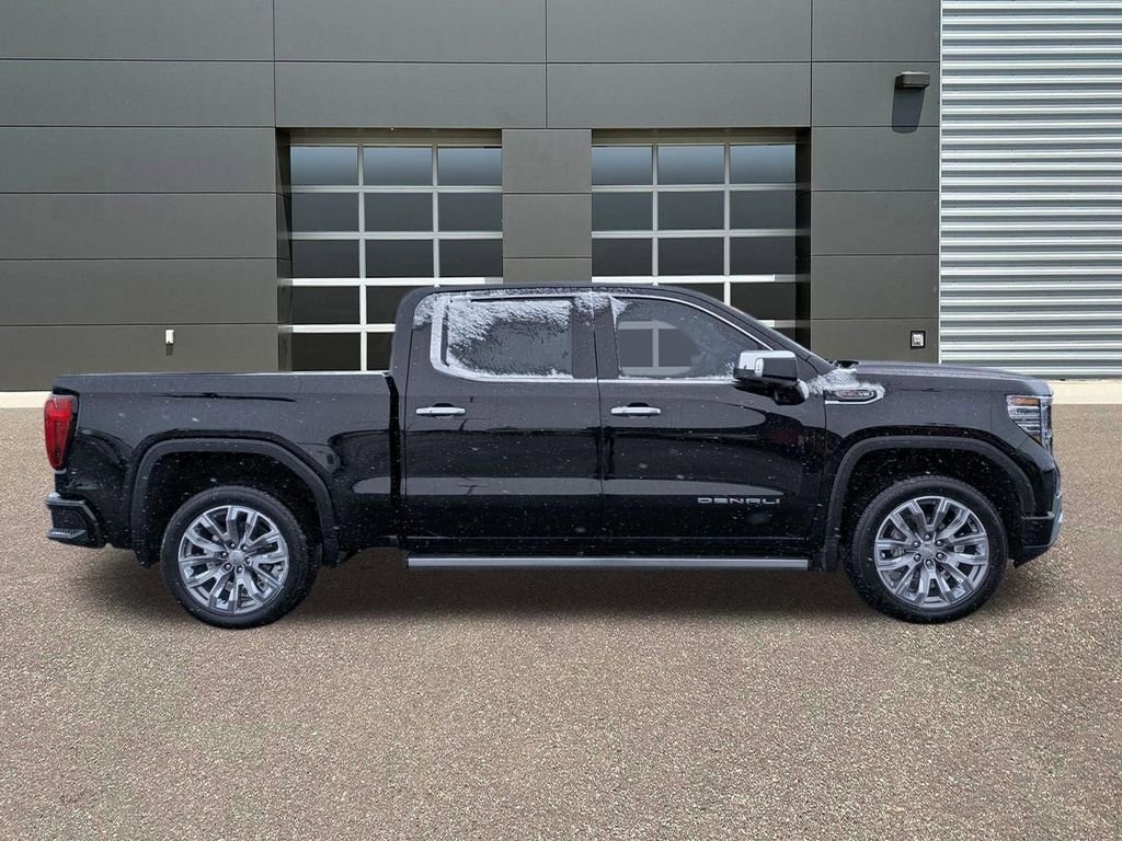 Certified Used 2025 Onyx Black GMC Denali image 4