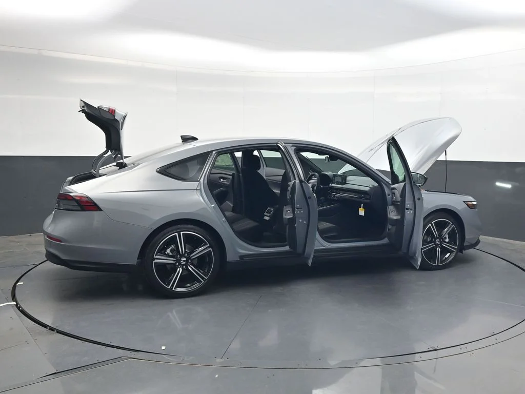 New 2026 Urban Gray Pearl Honda Sport image 34