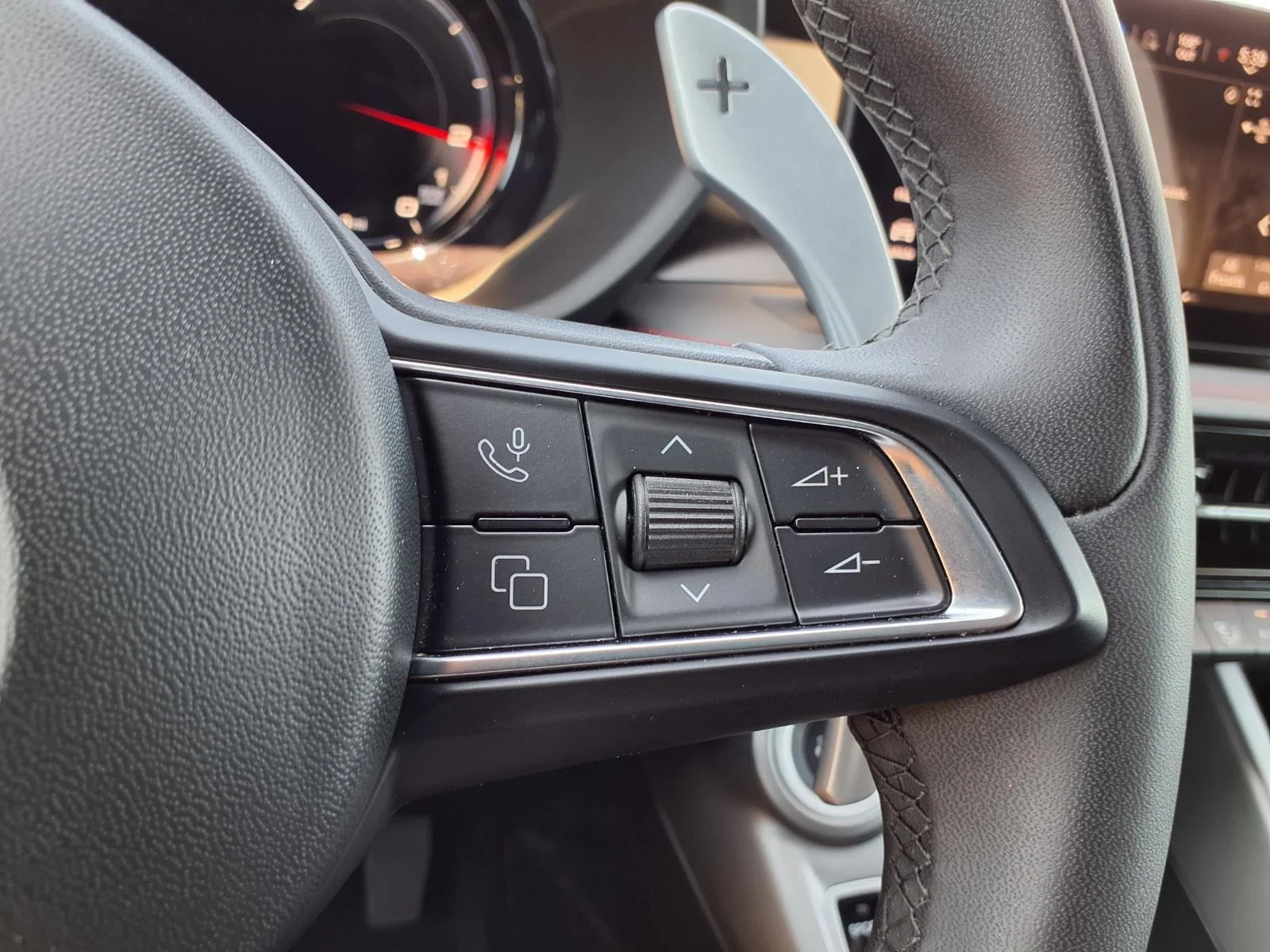 Used 2024 Gray Cray Dodge R/T image 11