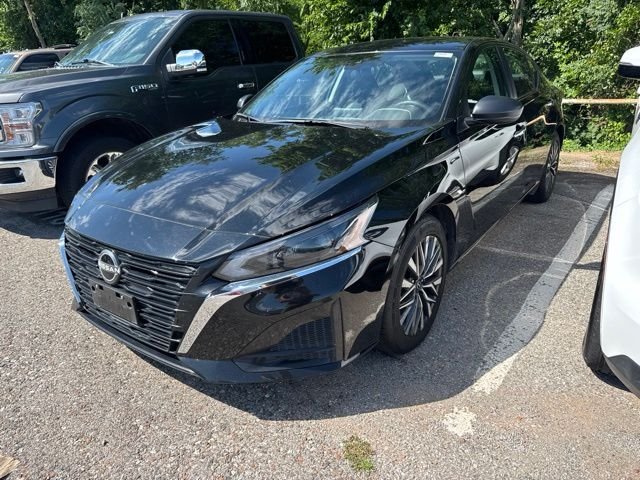 2025 Nissan Altima SV - Photo 19