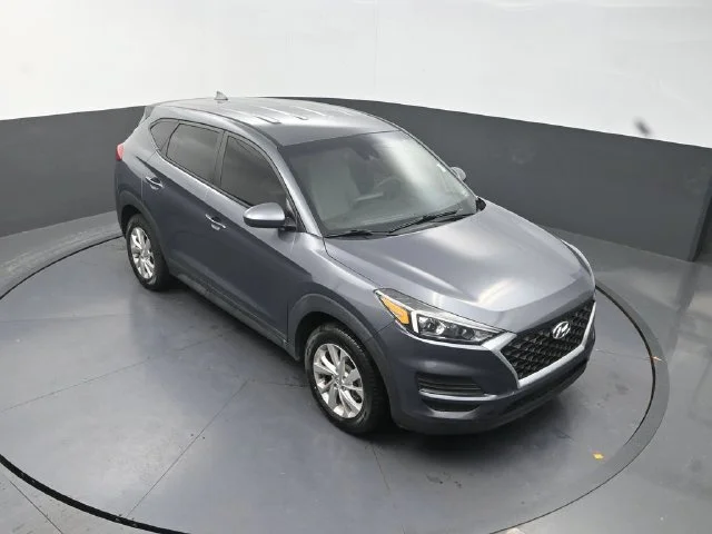 Used 2021 Gray Hyundai SE image 23