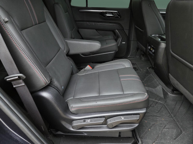 Used 2025 Gray Chevrolet RST image 31