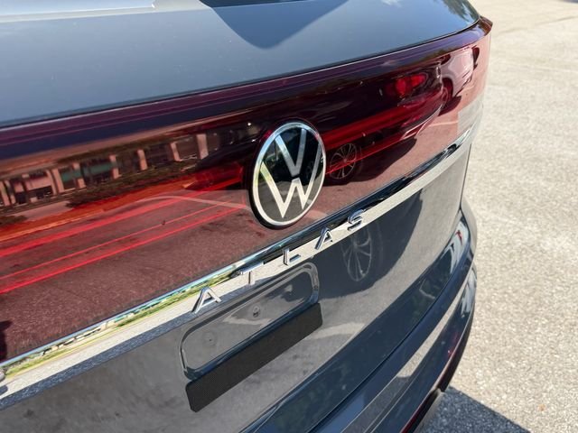 Used 2026 Silver Mist Metallic Volkswagen 2.0T SE w/Technology image 17