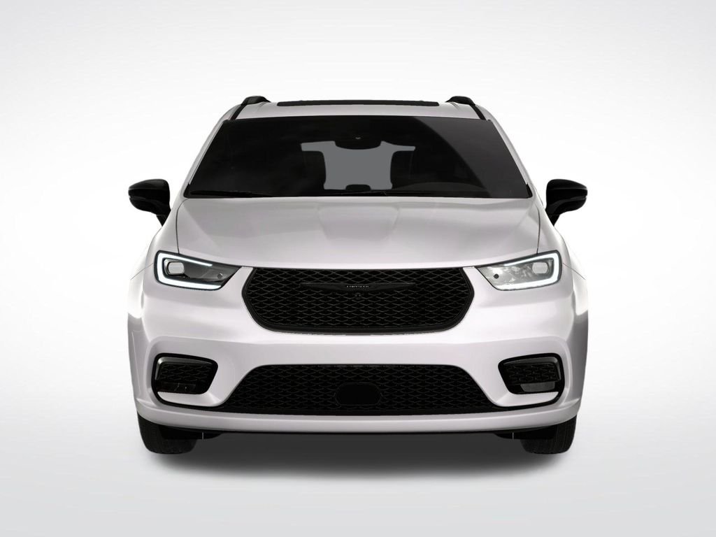 Used 2026 White Chrysler Limited image 7