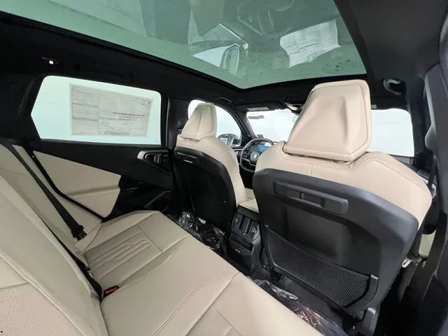 New 2026 Black Sapphire Metallic BMW 30 xDrive image 39