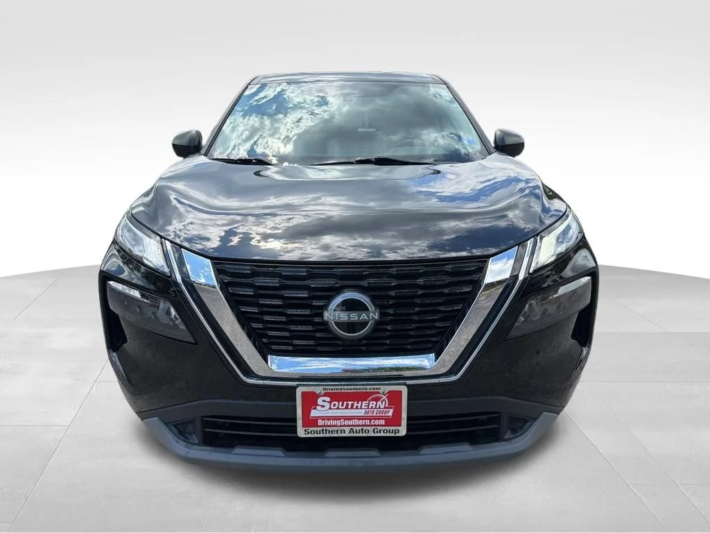 Used 2023 Black Nissan S image 9