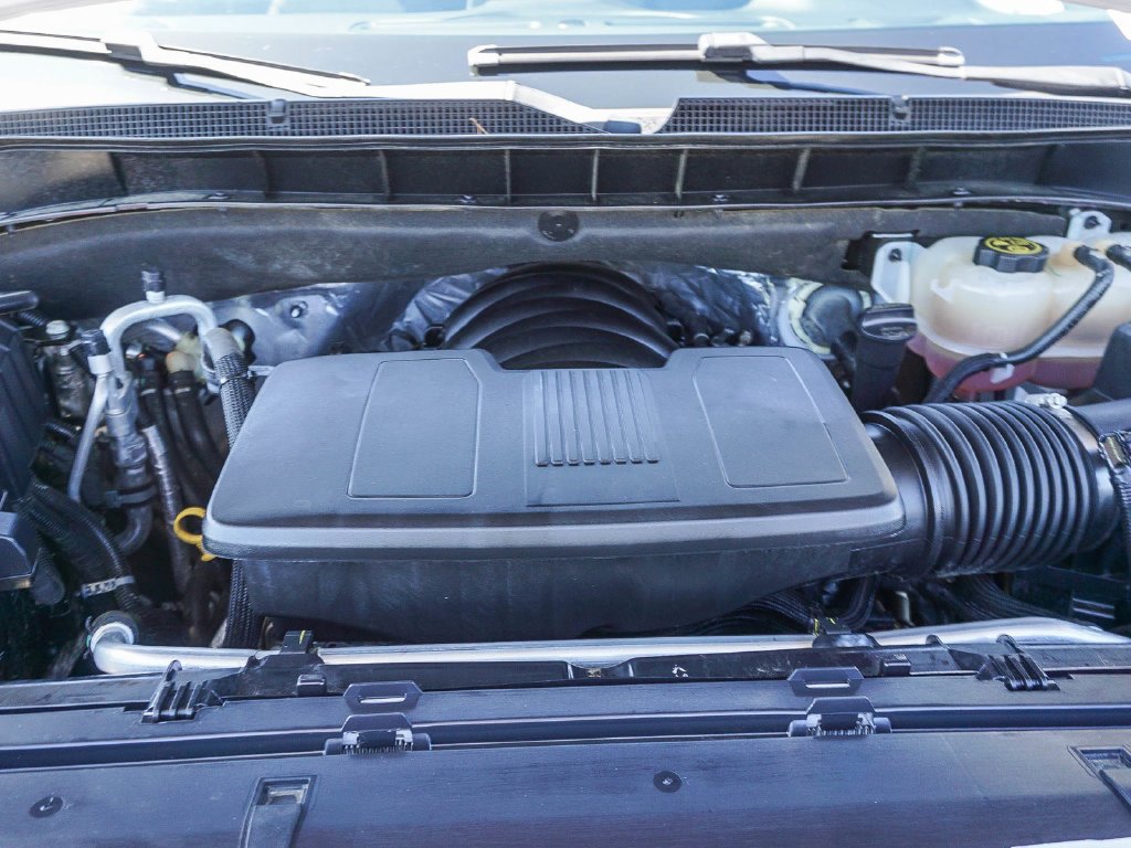 Used 2023 White Chevrolet LT image 25