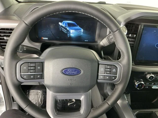 New 2026 Oxford White Ford XLT image 15