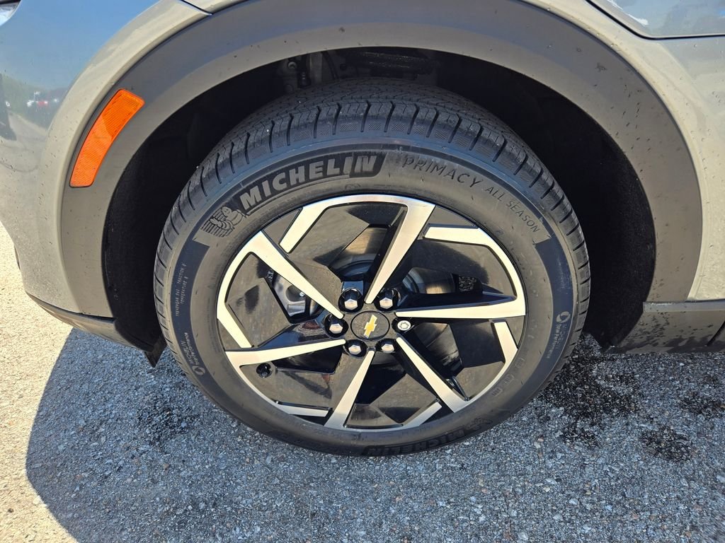 Used 2025 Gray Chevrolet LT image 10