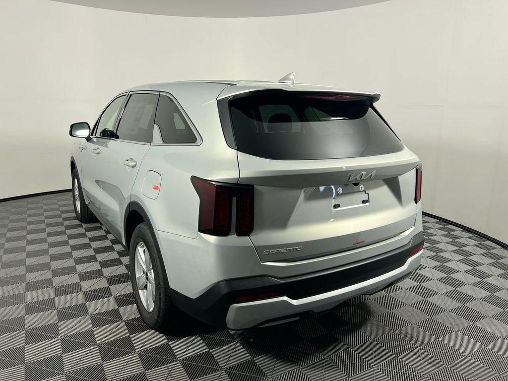 2026 Kia Sorento LX - Photo 6