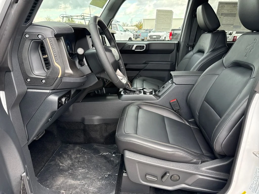 New 2025 White Ford Badlands image 21