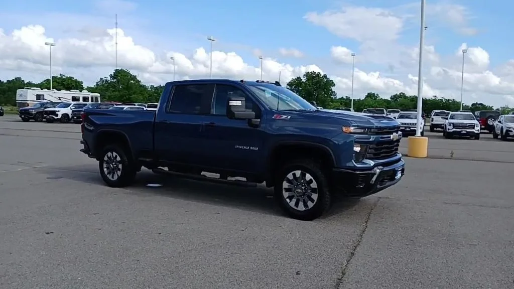 Used 2025 Chevrolet Silverado 2500HD Custom with VIN 2GC4KME71S1182274 for sale in Little Rock