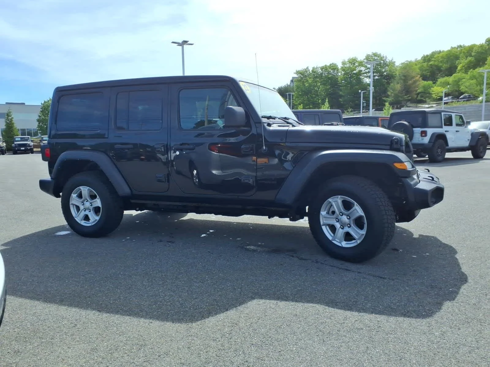 Used 2022 Black Clearcoat Jeep Unlimited Sport S image 6