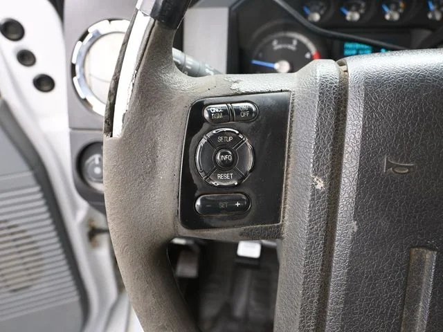 2011 Ford F-350 Super Duty XLT - Photo 25