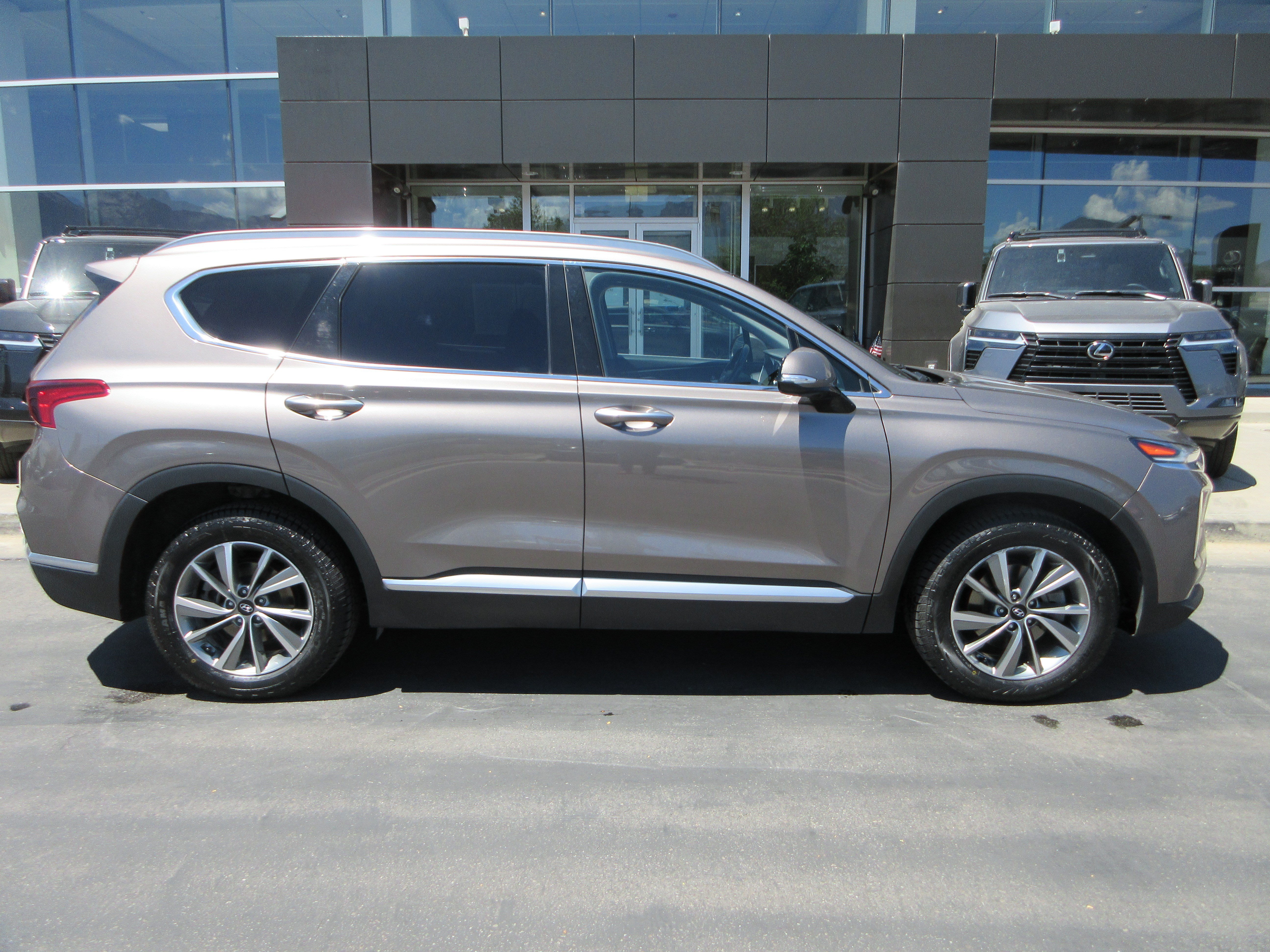 Used 2019 Earthy Bronze Hyundai Limited image 12