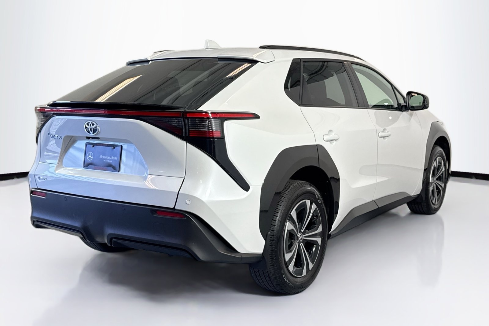 Used 2025 White Toyota Limited image 5