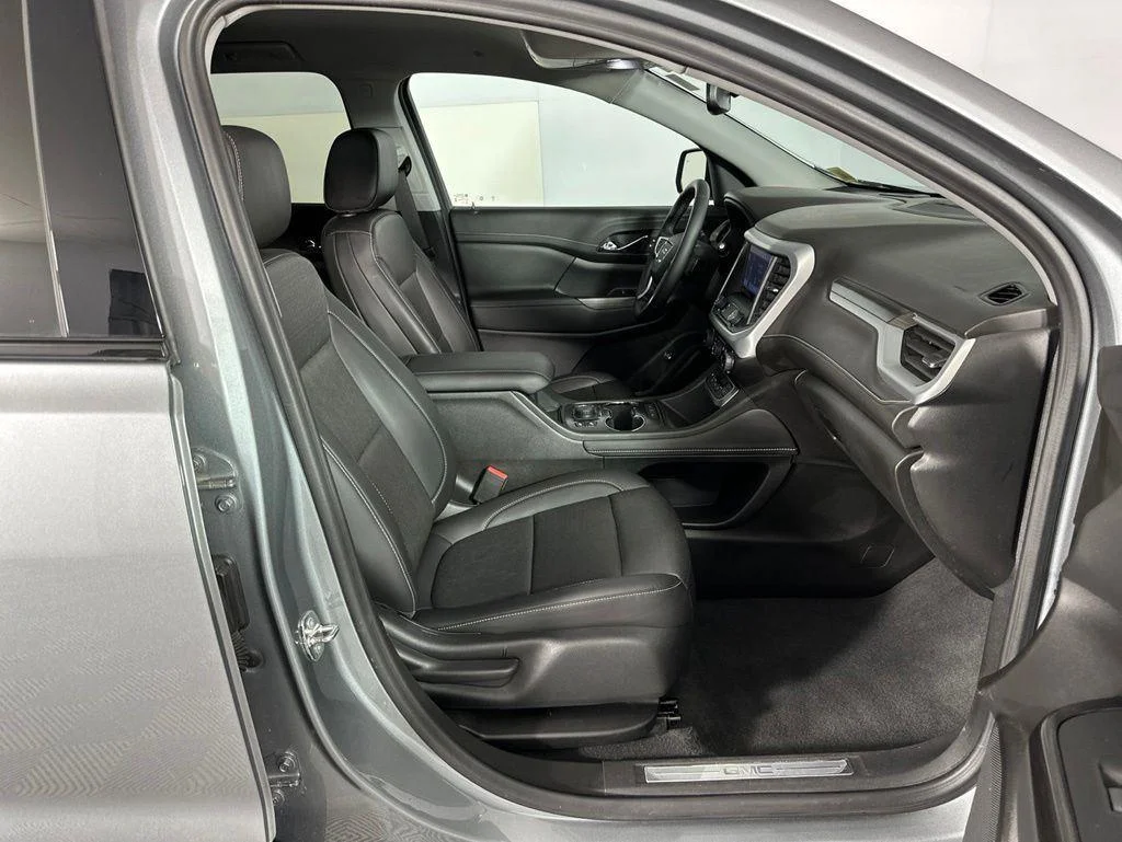 Used 2023 Sterling Metallic GMC SLT image 32
