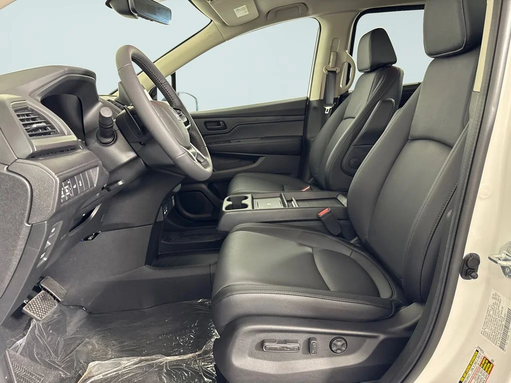 2026 Honda Odyssey EX-L - Photo 6