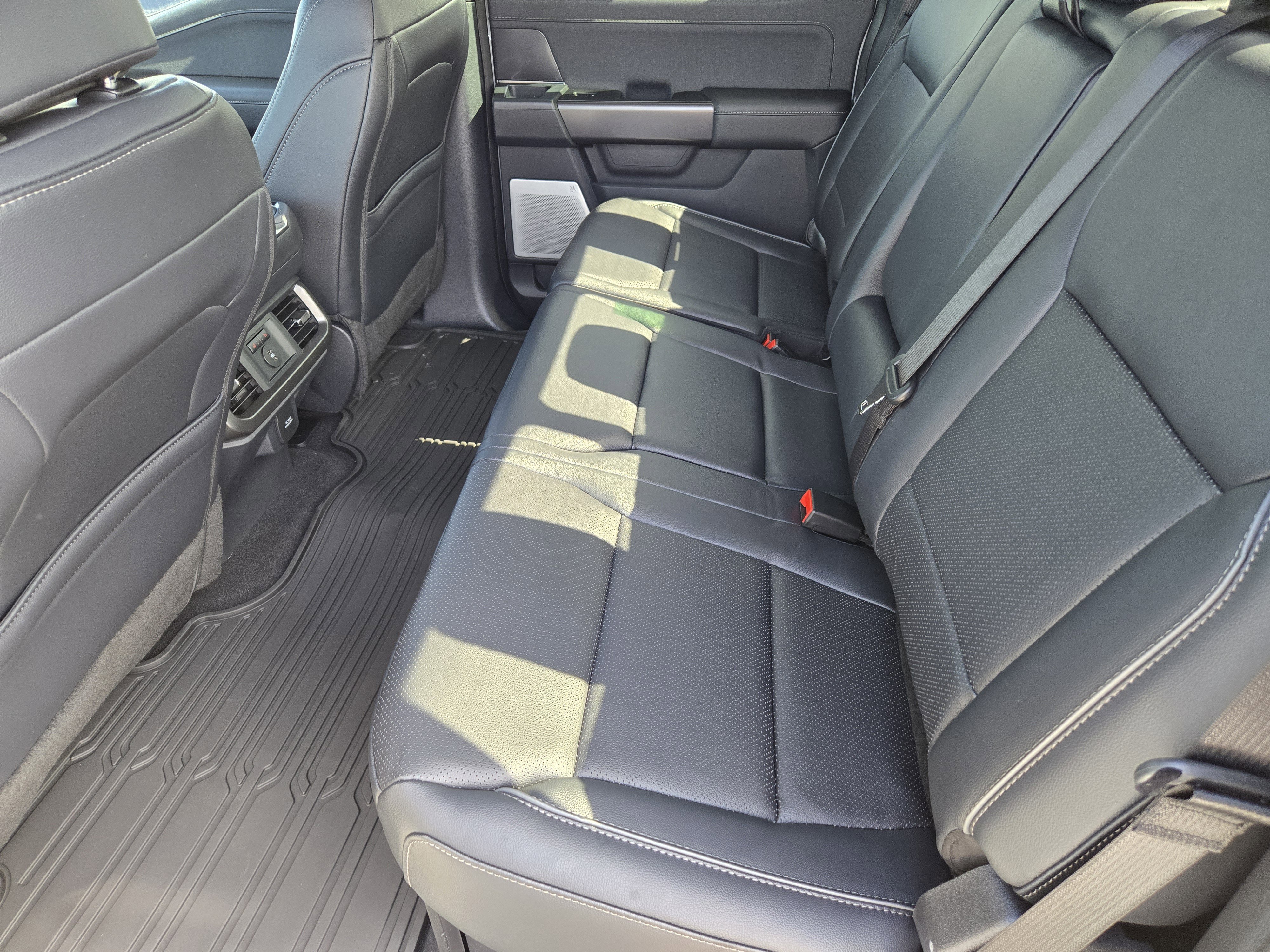 New 2026 Avalanche Ford Lariat image 19