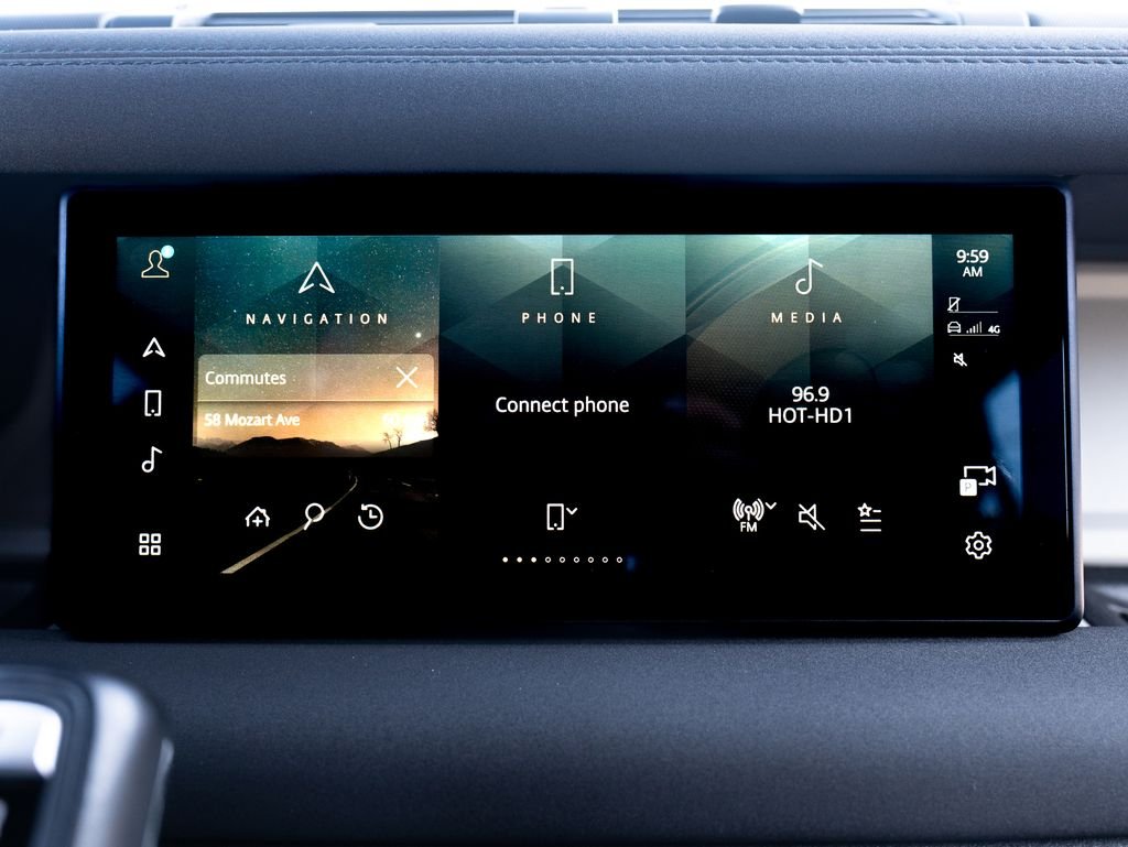 Certified Used 2022 Gray Land Rover X-Dynamic SE image 21