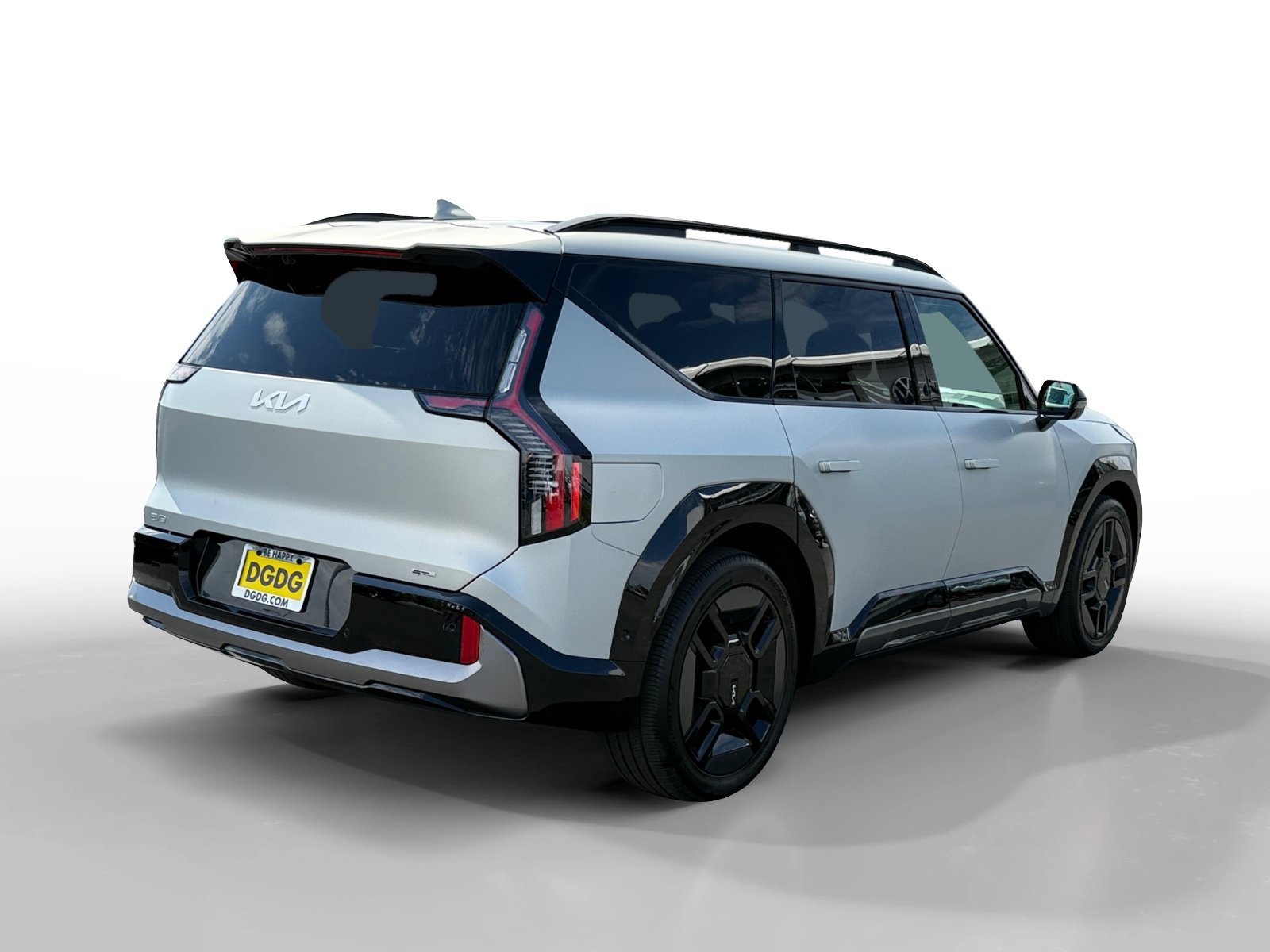 Used 2024 Ivory Kia GT-Line image 5