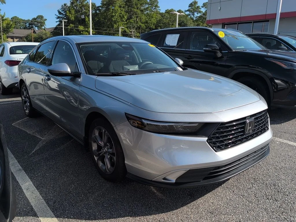 Used 2024 Gray Honda EX image 1