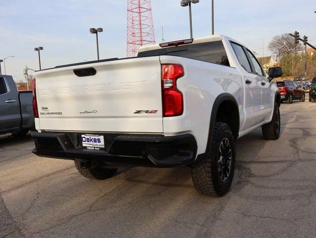 2024 Chevrolet Silverado 1500 ZR2 - Photo 9