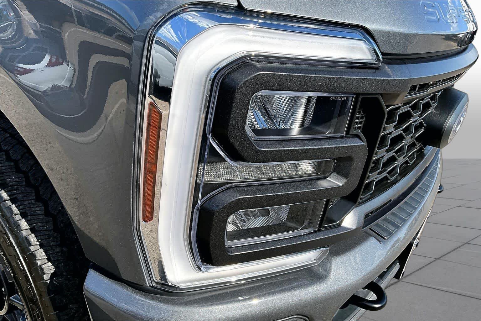 Used 2024 Carbonized Gray Ford LARIAT image 29