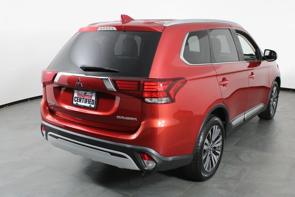 Used 2019 Red Mitsubishi ES image 3