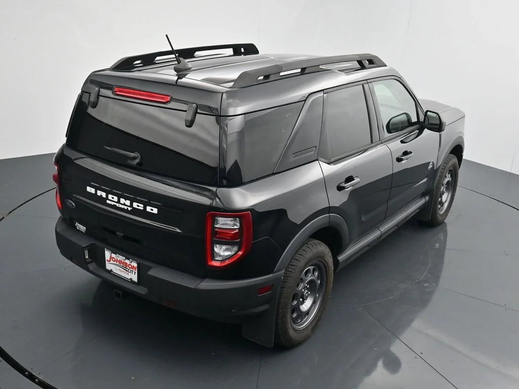 Used 2024 Black Ford Outer Banks image 20