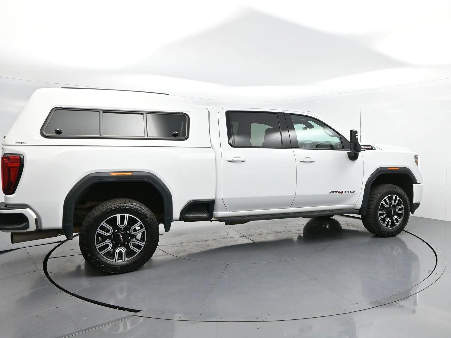 Used 2021 SUMMIT WHITE GMC AT4 image 8