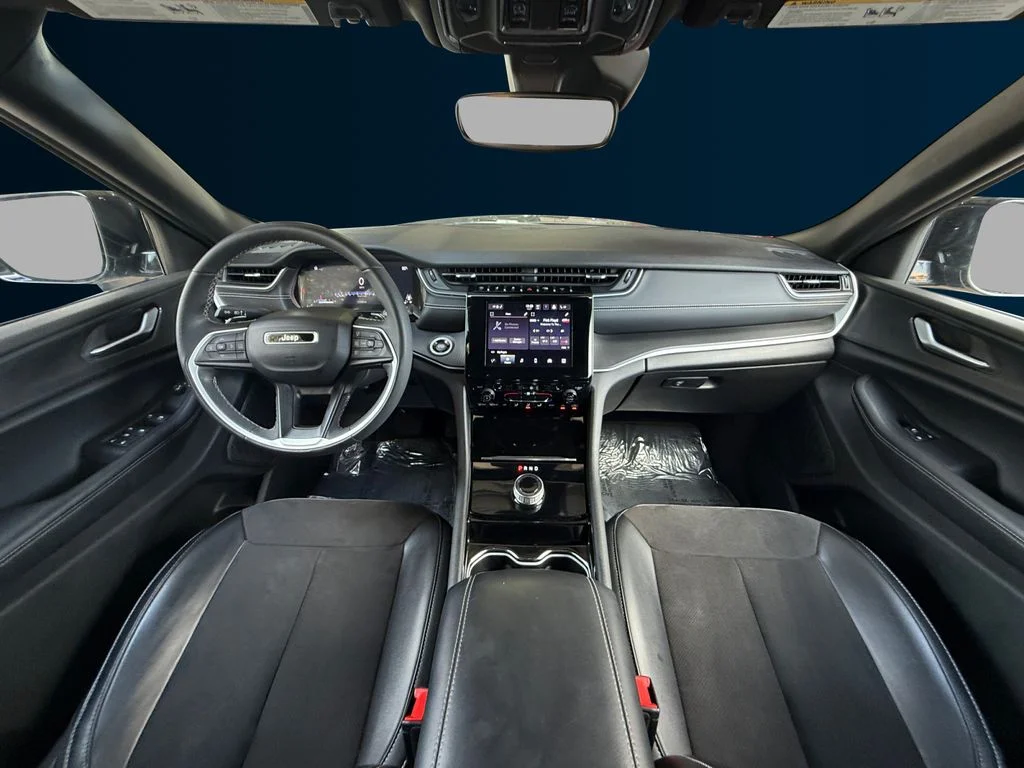 Used 2023 Gray Jeep Altitude X image 12
