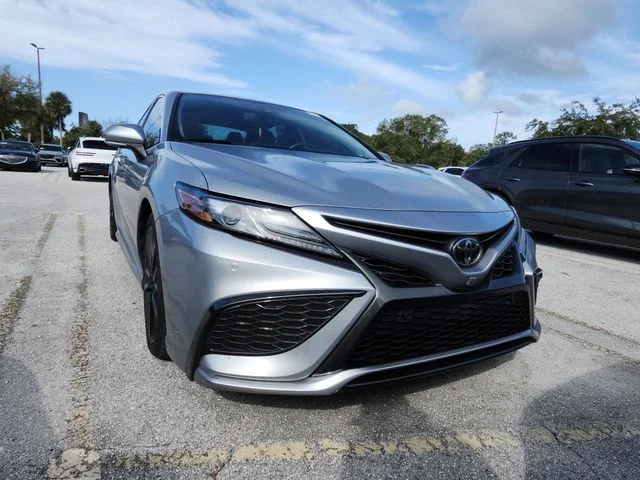 Used 2022 Silver Toyota XSE V6 image 8