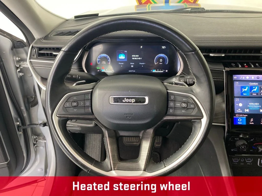 Used 2022 Silver Jeep Limited image 8