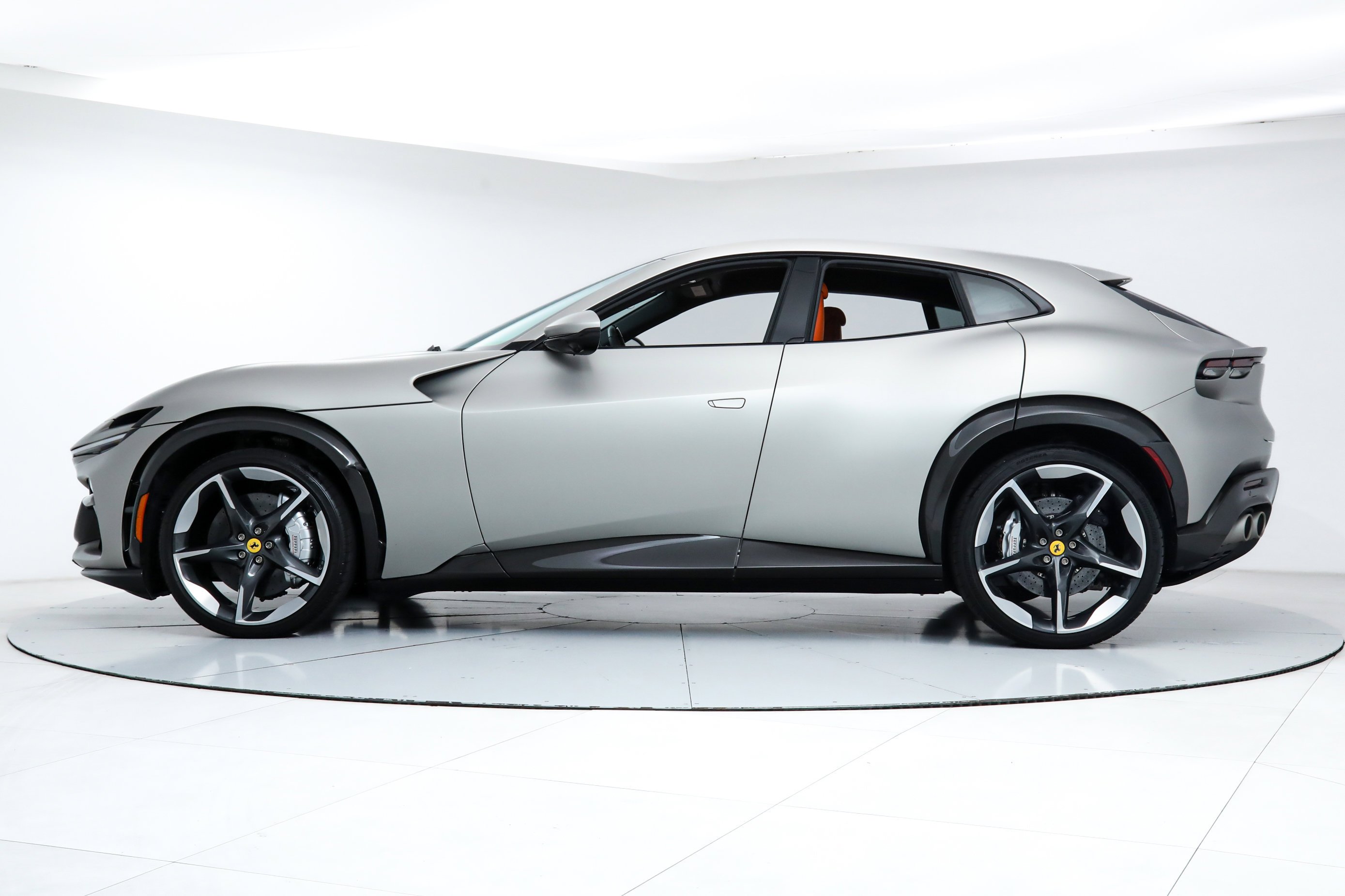 2024 Ferrari Purosangue photo 4