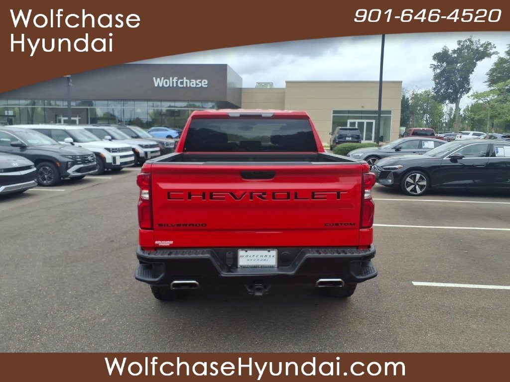 Used 2021 Red Chevrolet Custom Trail Boss image 4
