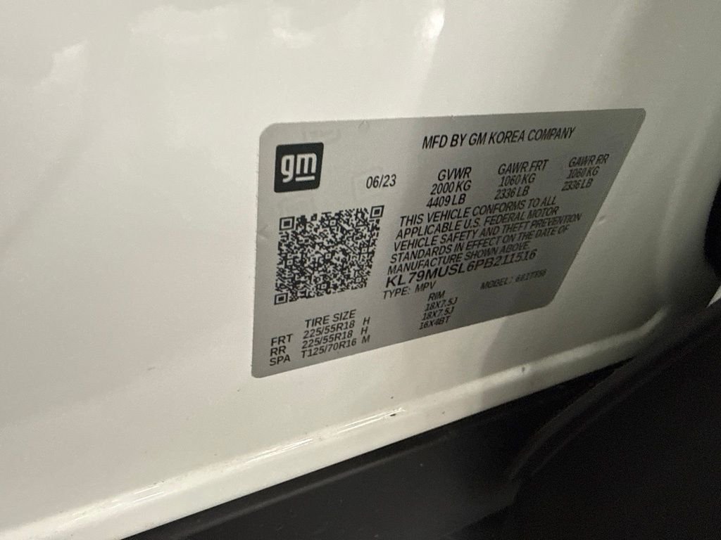 Used 2023 White Chevrolet RS image 10