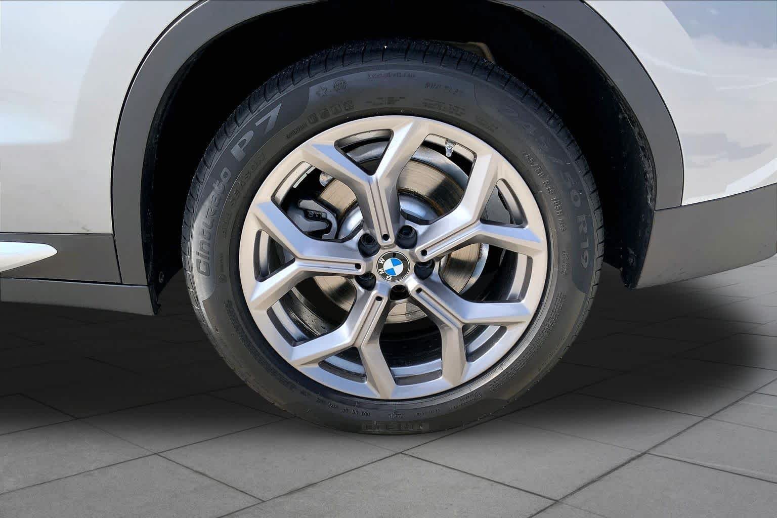 Used 2023 Skyscraper Gray Metallic BMW sDrive30i image 11