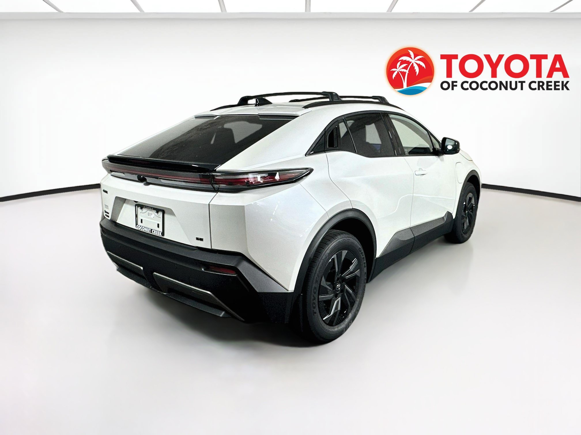 New 2026 Wind Chill Pearl Toyota SE image 3