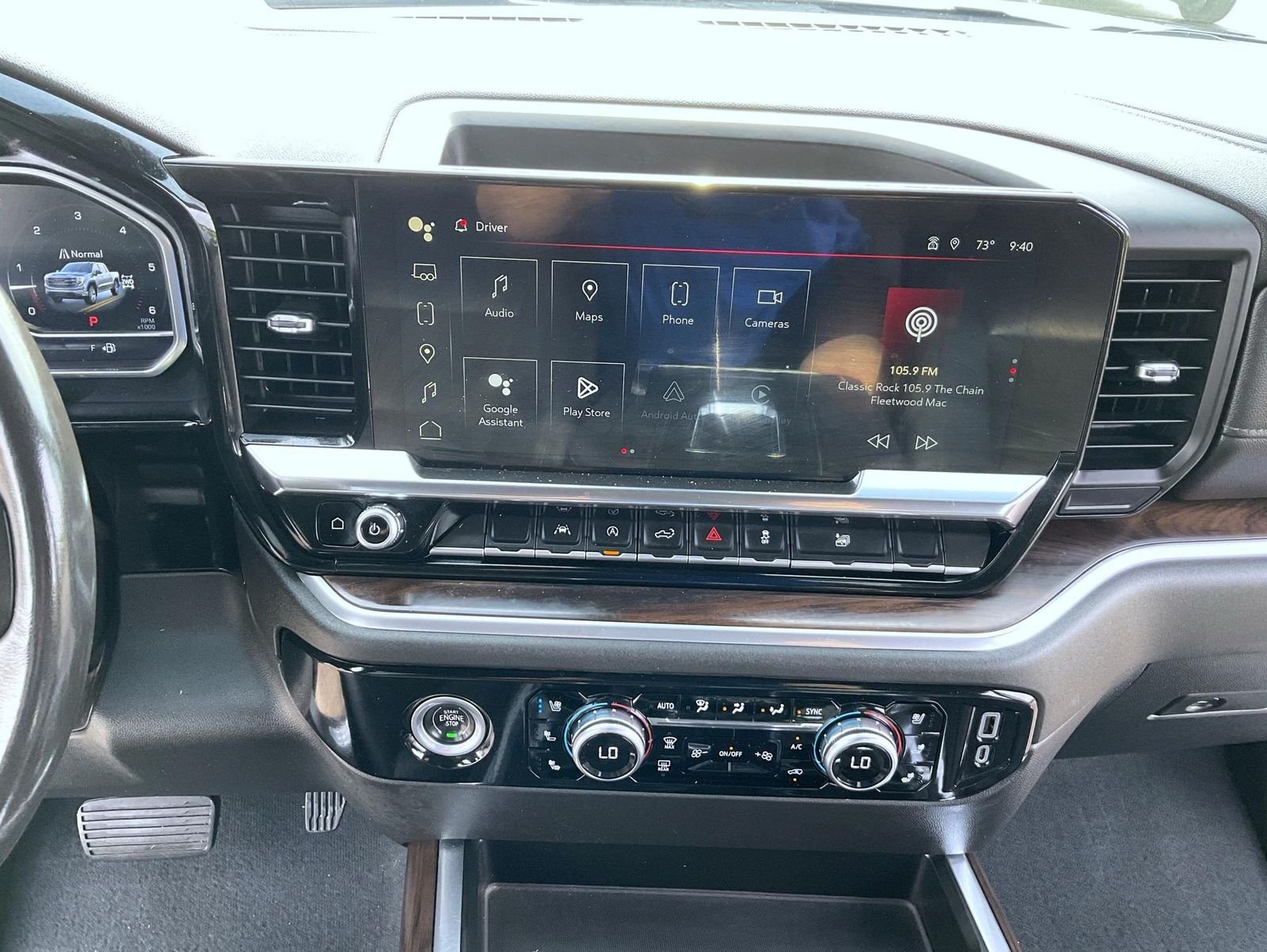 Used 2022 Silver GMC SLT image 13