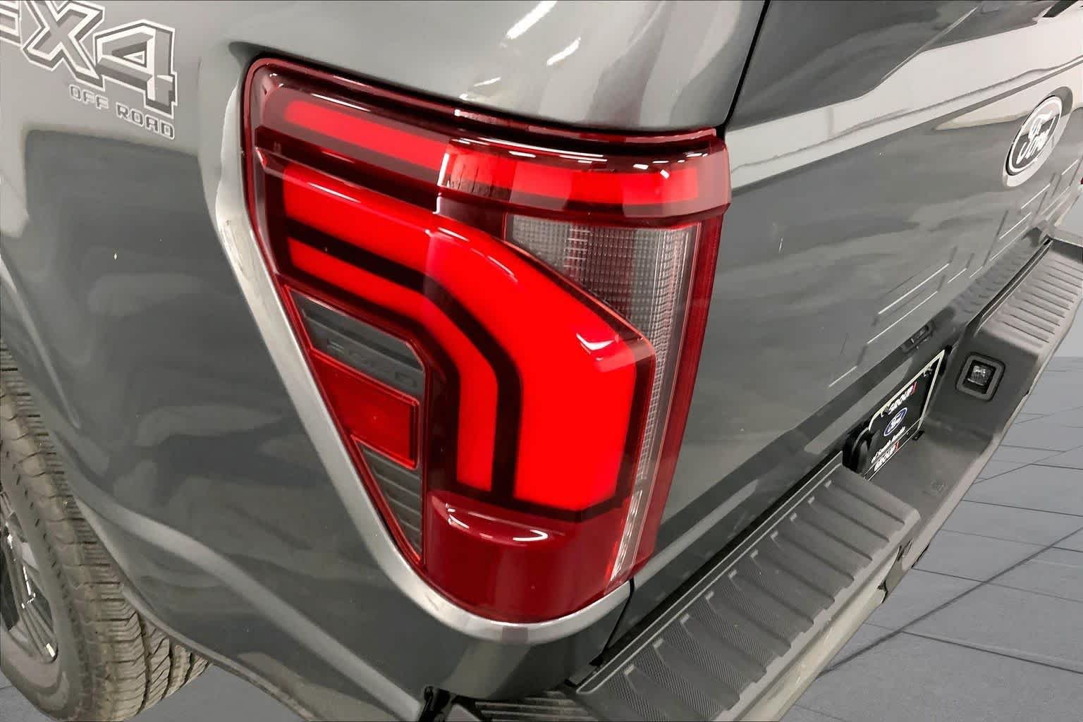 New 2026 Carbonized Gray Metallic Ford Lariat® image 14