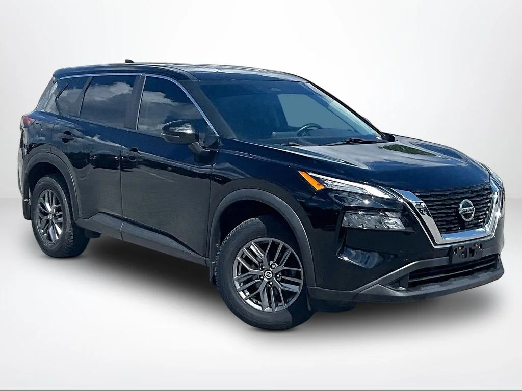 Used 2021 Black Nissan S image 13