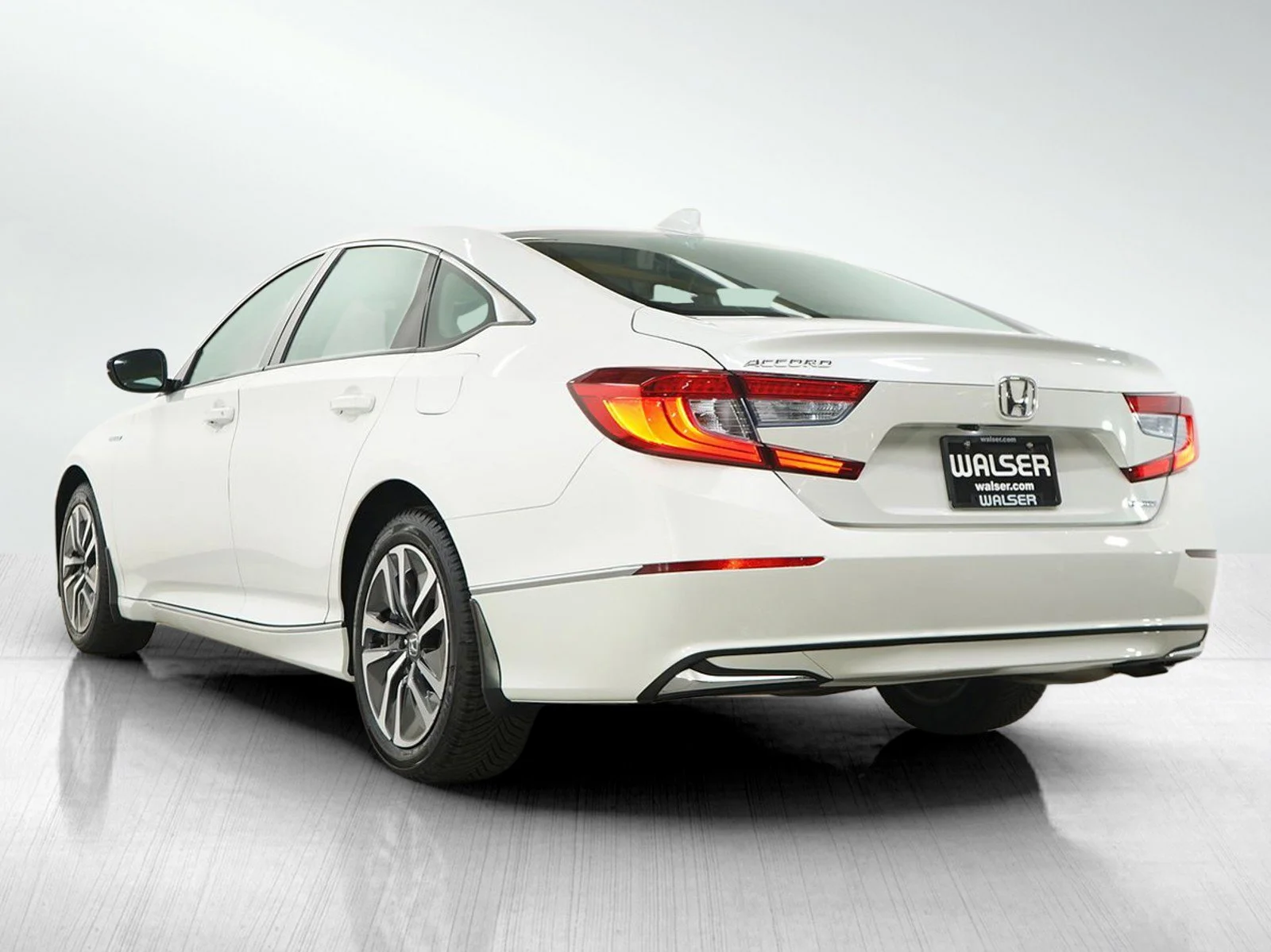 Used 2019 Honda Accord Hybrid EX-L with VIN 1HGCV3F56KA020979 for sale in White Bear Lake, Minnesota