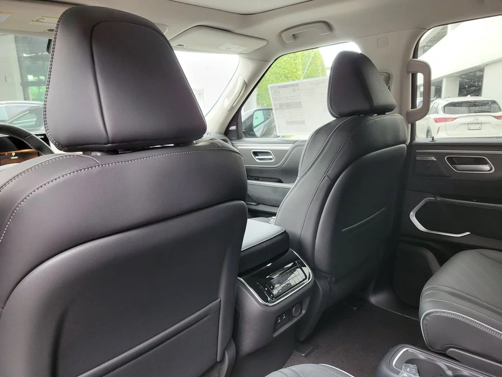 New 2027 Black INFINITI LUXE image 11