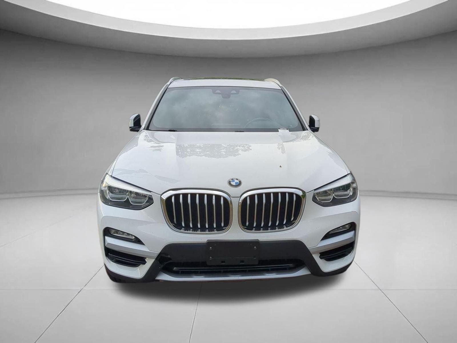 Used 2019 Alpine White BMW xDrive30i image 2