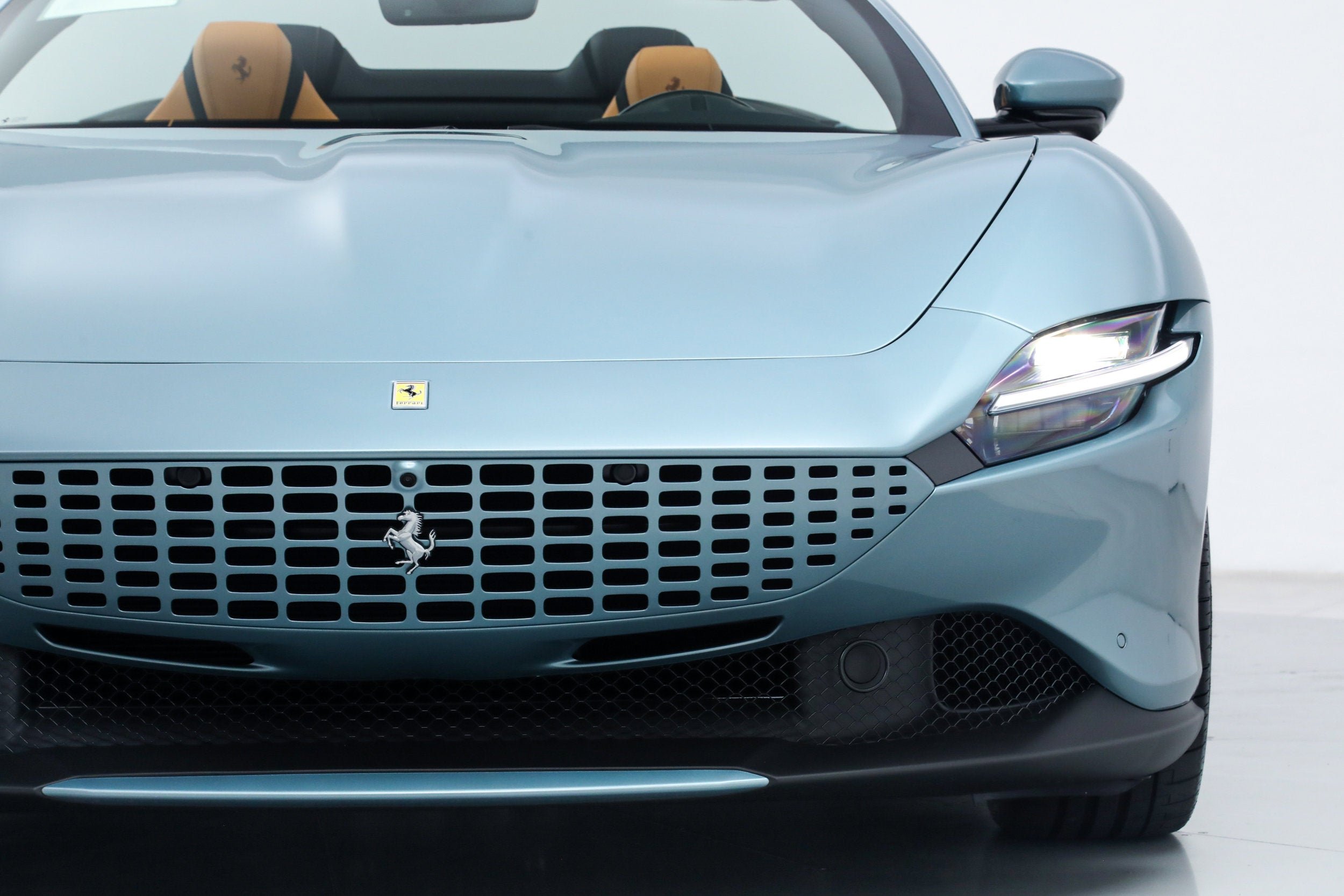 Certified Used 2025 Celeste Trevi Ferrari  image 15