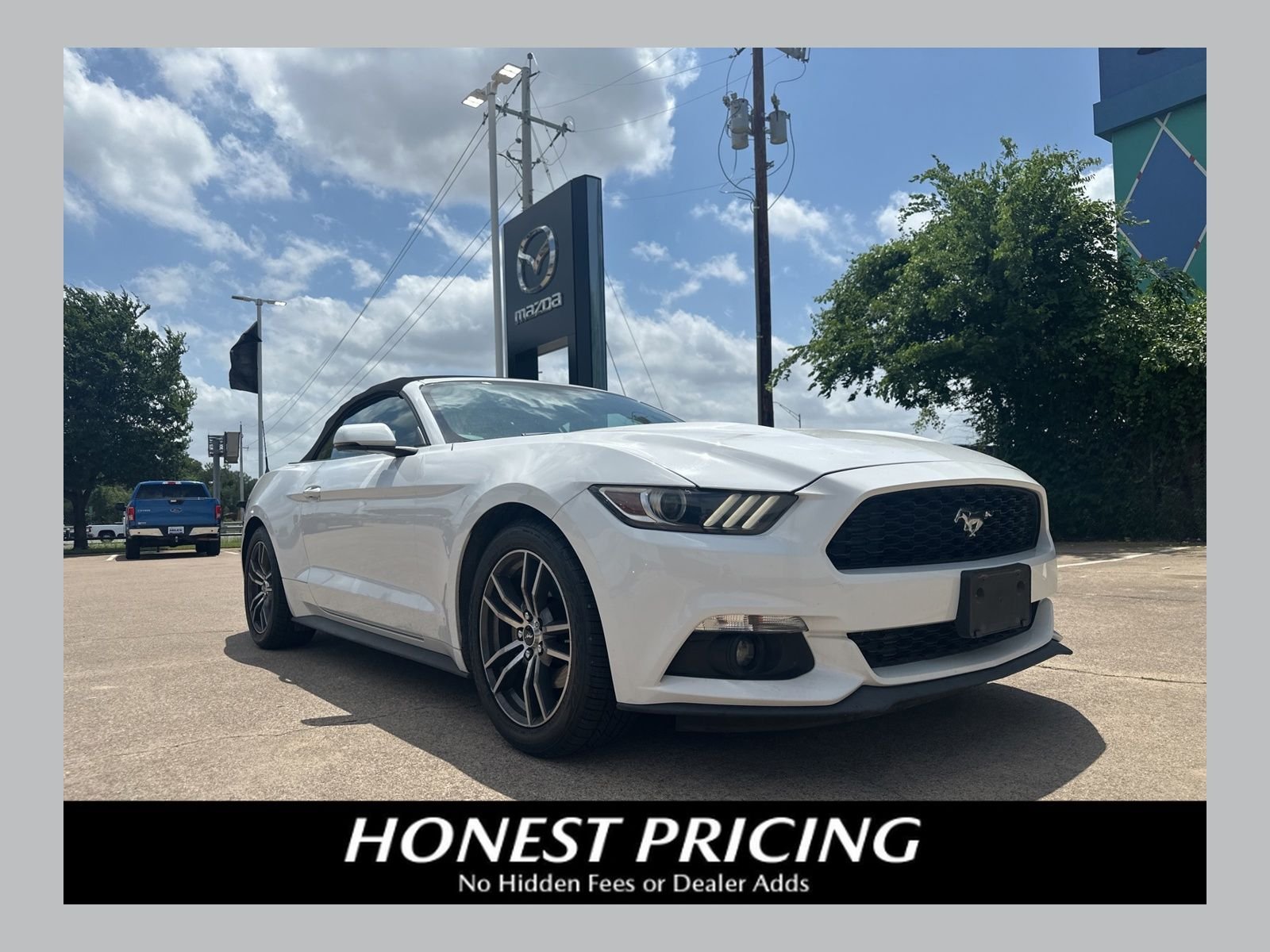 2016 Ford Mustang EcoBoost Convertible Premium's photo