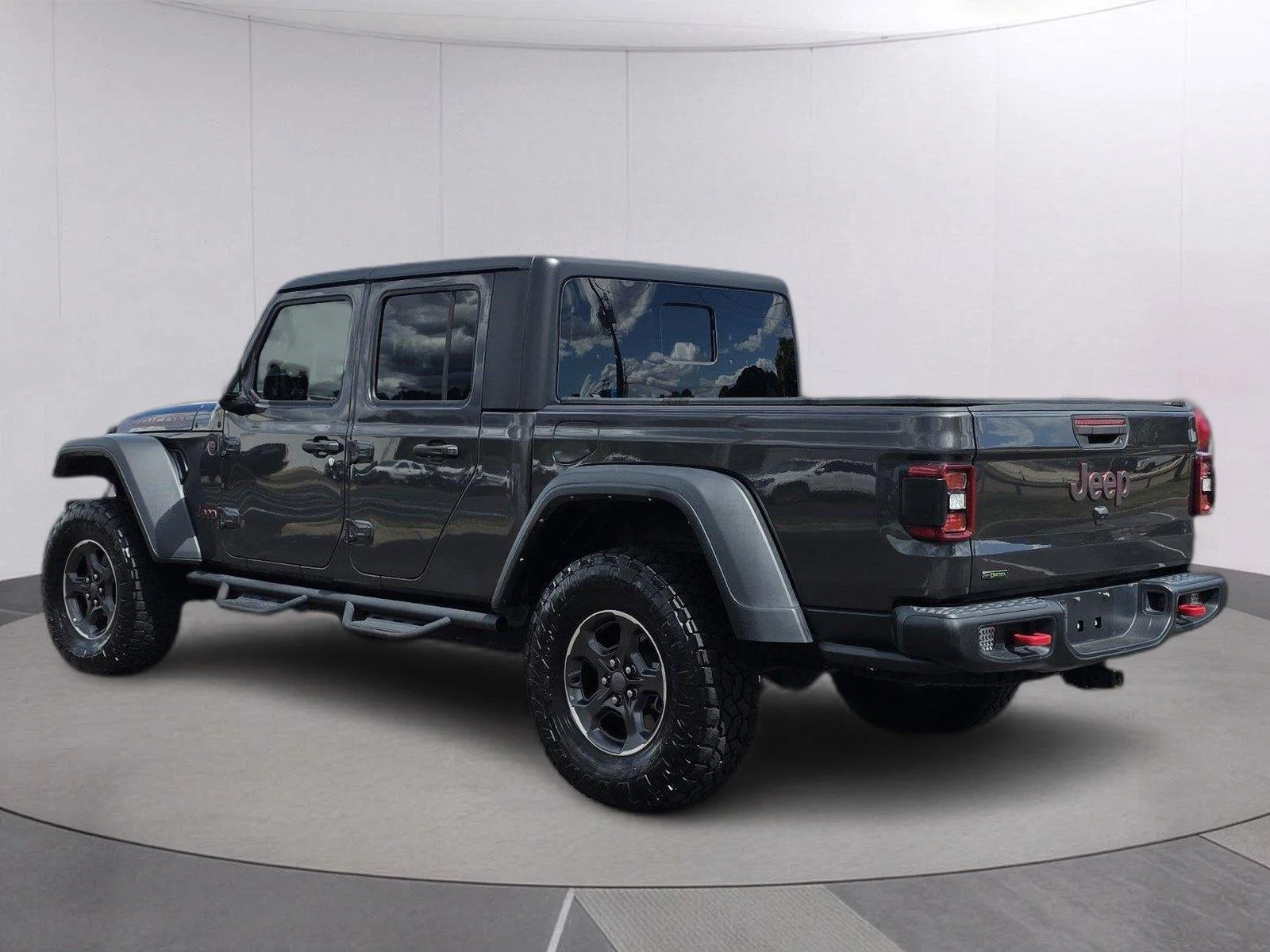 Used 2022 Granite Crystal Metallic Clearcoat Jeep Rubicon image 7