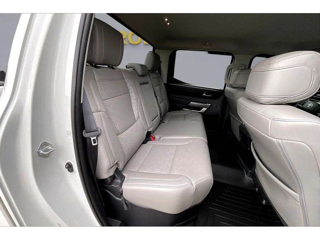 Used 2023 Ice Cap Toyota SR5 image 19
